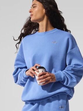 ALO Accolade Crewneck Crystal Clear Blue